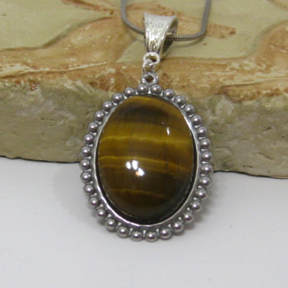 Tiger eye pendant necklace